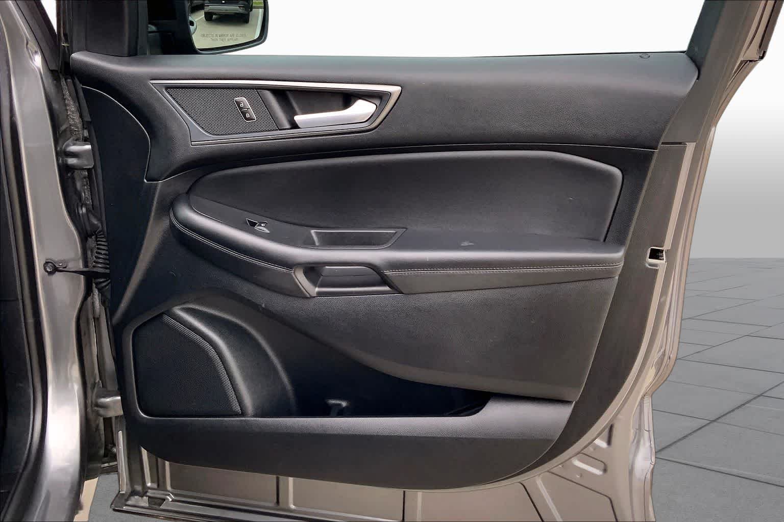 Used 2024 Carbonized Gray Metallic Ford SE image 20