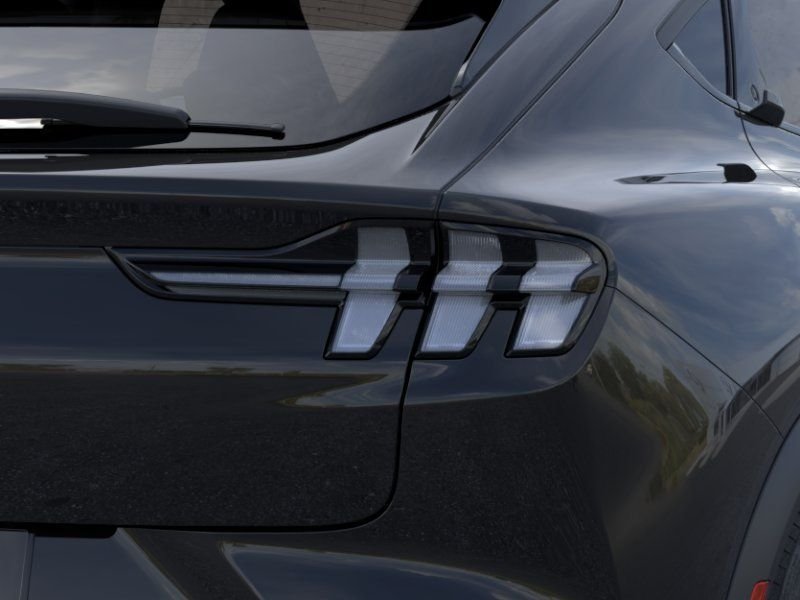 New 2026 Shadow Black Ford Select image 21