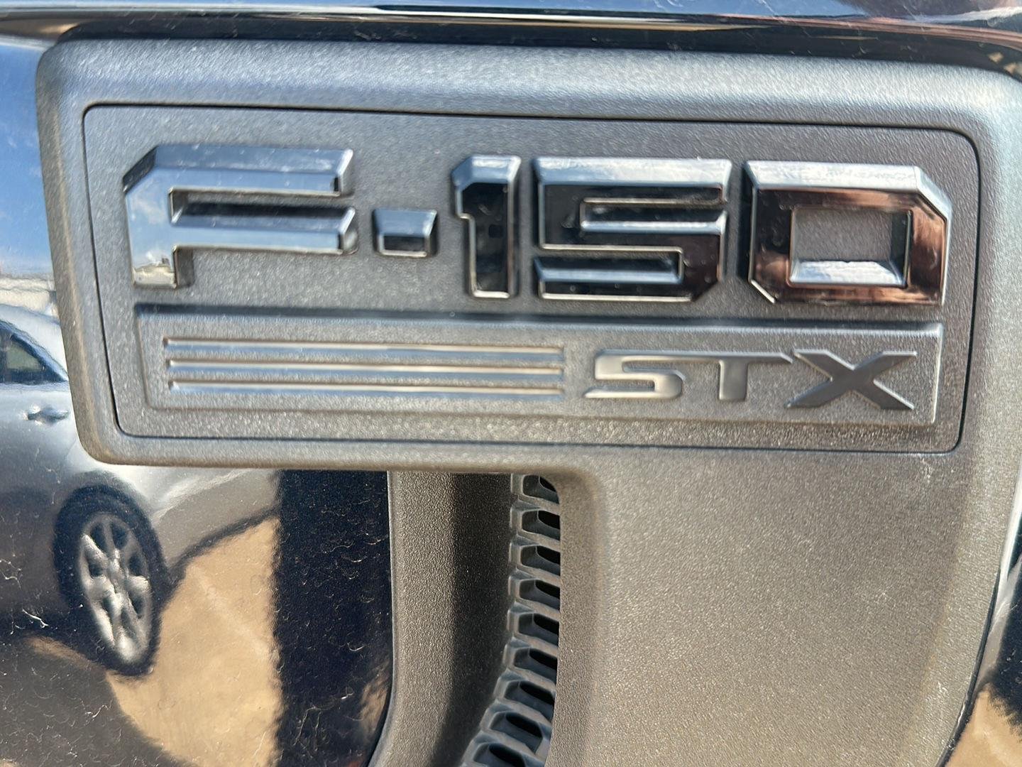 Used 2023 Antimatter Blue Ford XL image 3