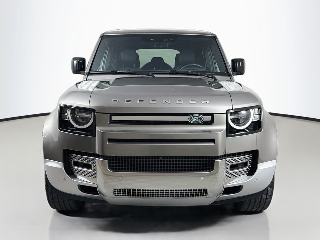 Used 2023 Silver Land Rover S image 2