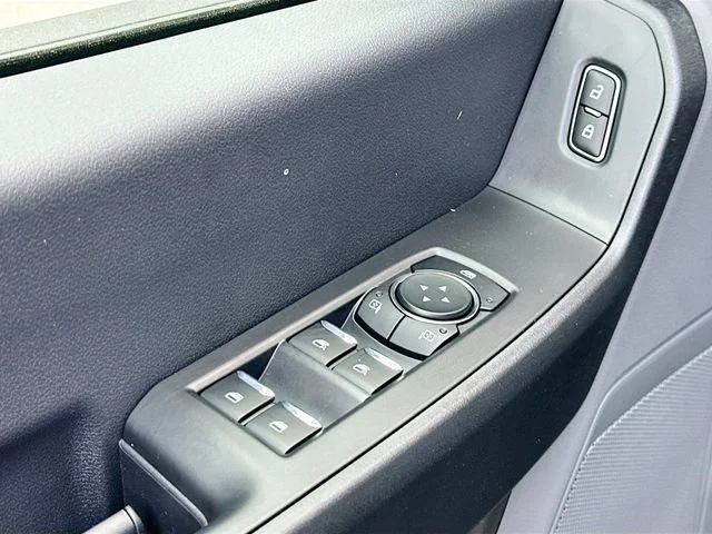 New 2026 Oxford White Ford XL image 12