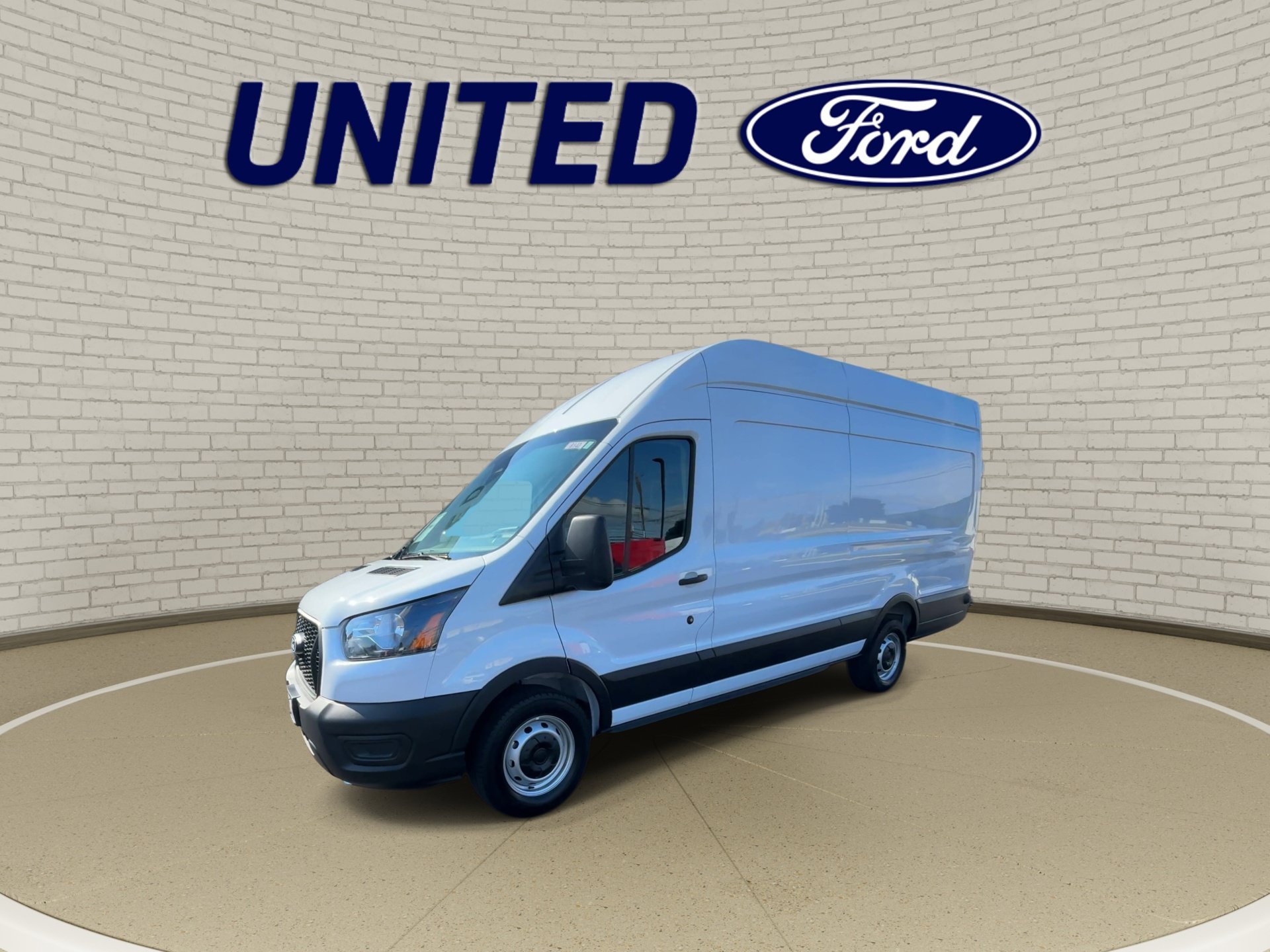 New 2026 Oxford White Ford Cargo Van image 4