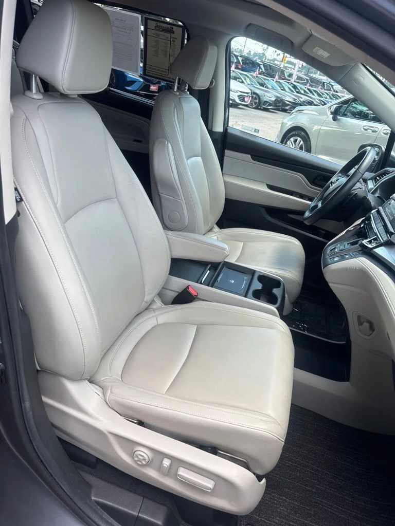 Used 2025 Gray Honda EX-L image 18