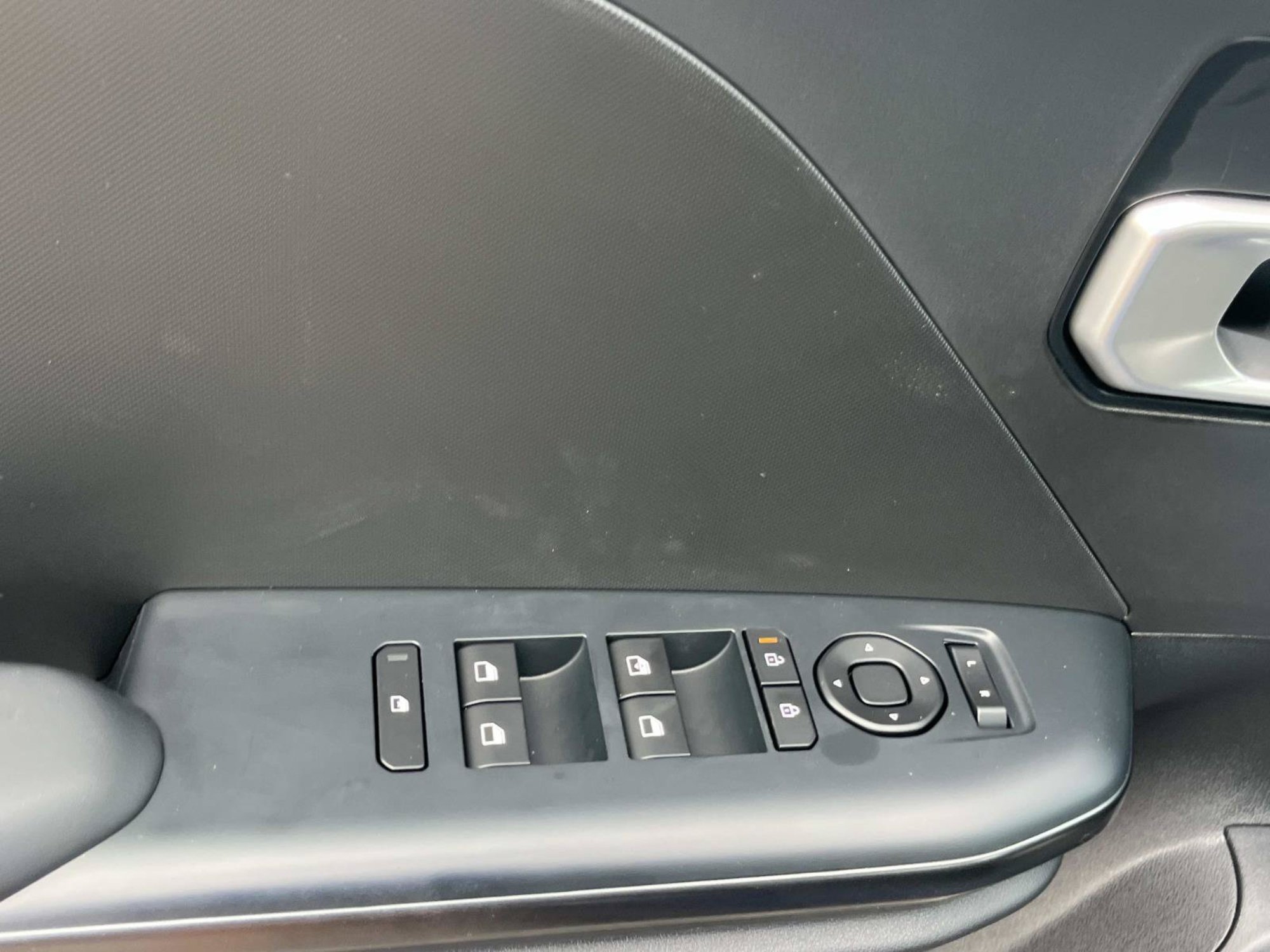 New 2026 Deep Sea Blue Kia LXS image 18