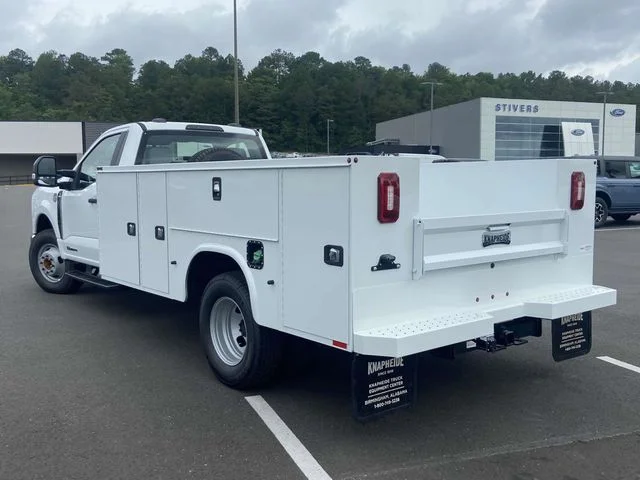 New 2025 Oxford White Ford F-350® XL image 5