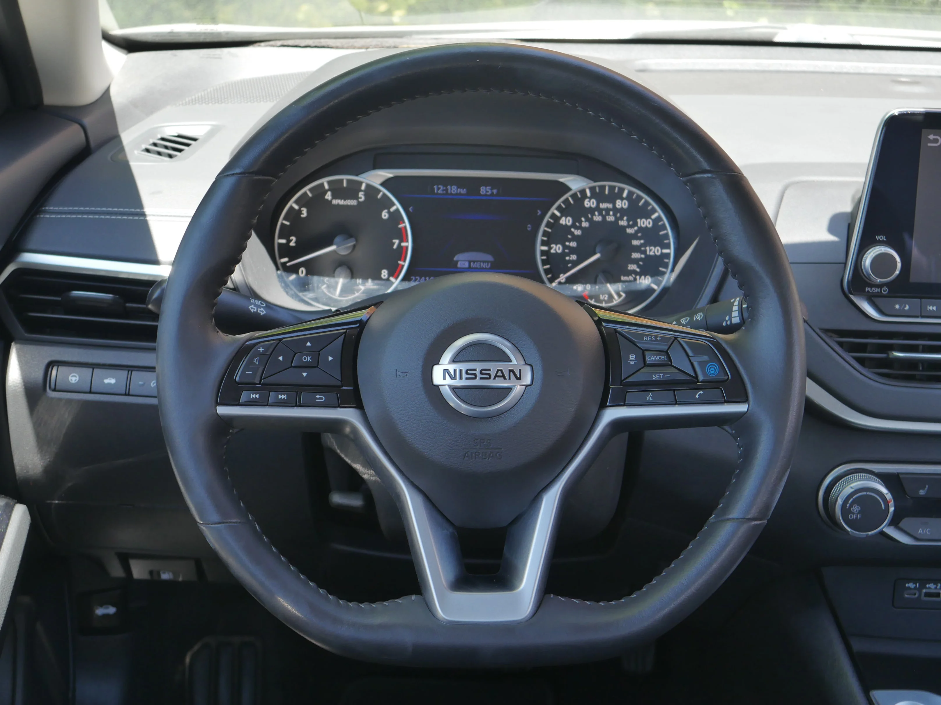 Certified Used 2022 Super Black Nissan 2.5 SV image 7
