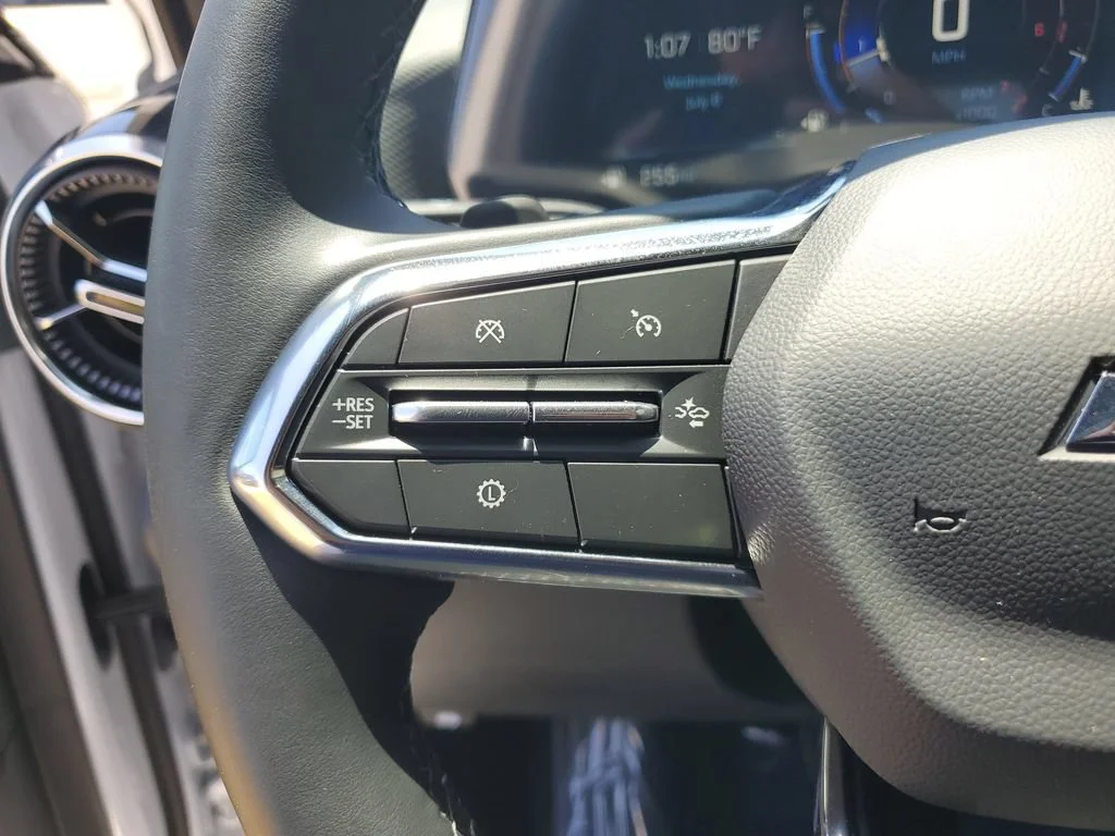 Used 2026 Summit White Chevrolet LT image 28