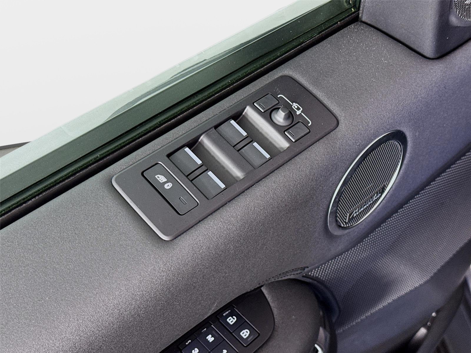 Used 2024 Gray Land Rover S image 20