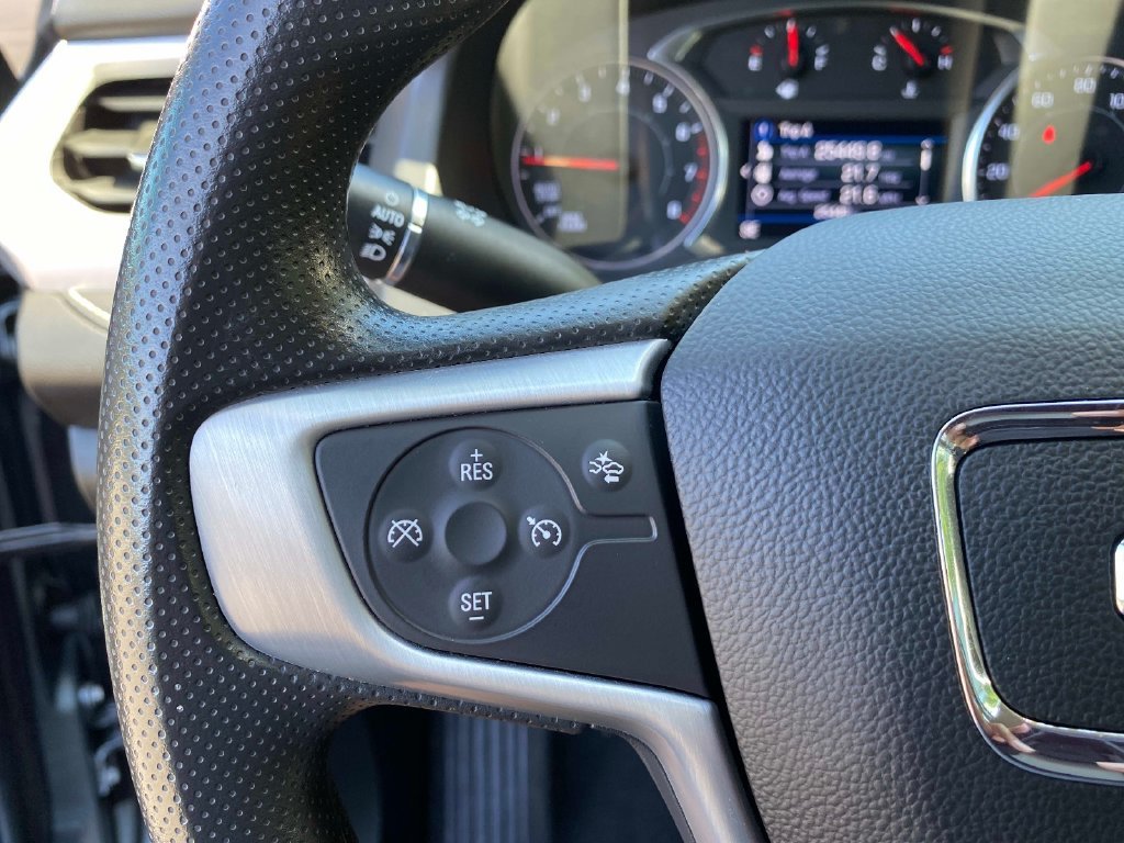Used 2023 Silver GMC SLE image 19