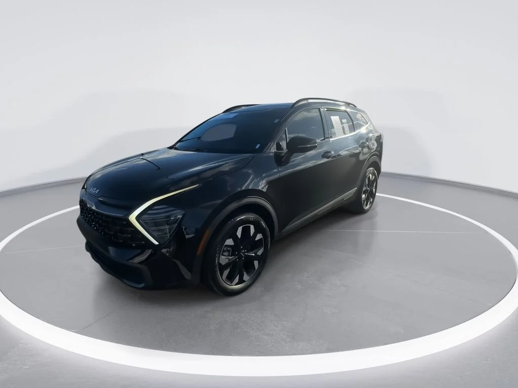 Used 2024 Black Kia X-Line image 4