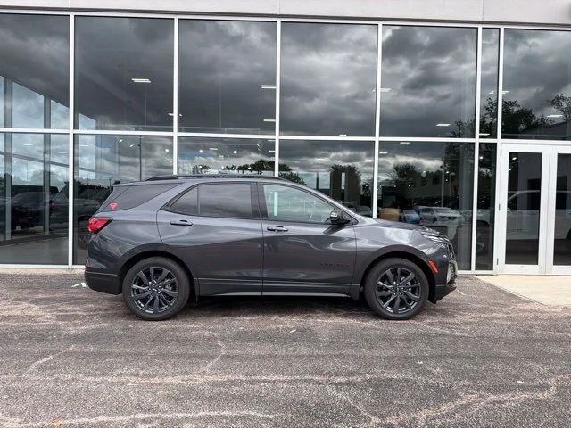 Used 2022 Gray Chevrolet RS image 2