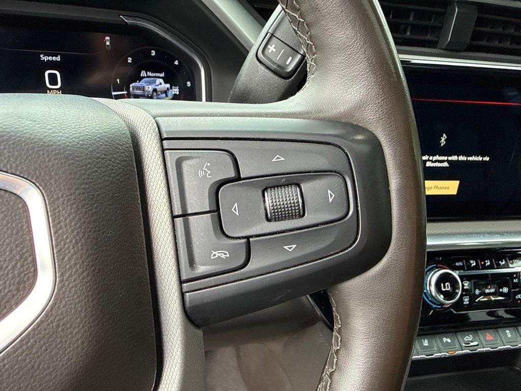 Used 2024 Silver GMC Denali image 32