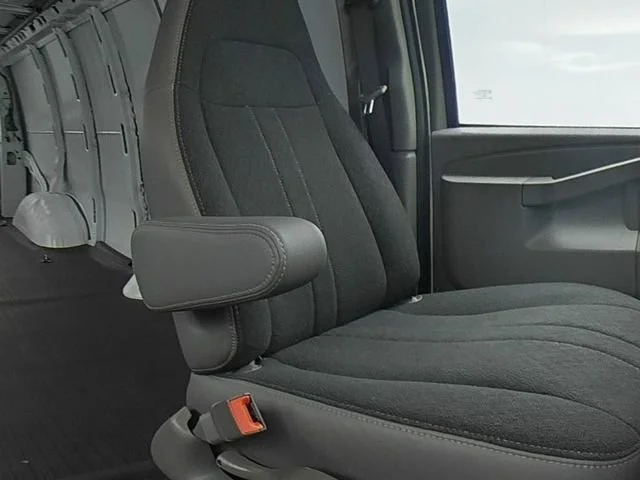 2026 Chevrolet Express Cargo Work Van - Photo 33