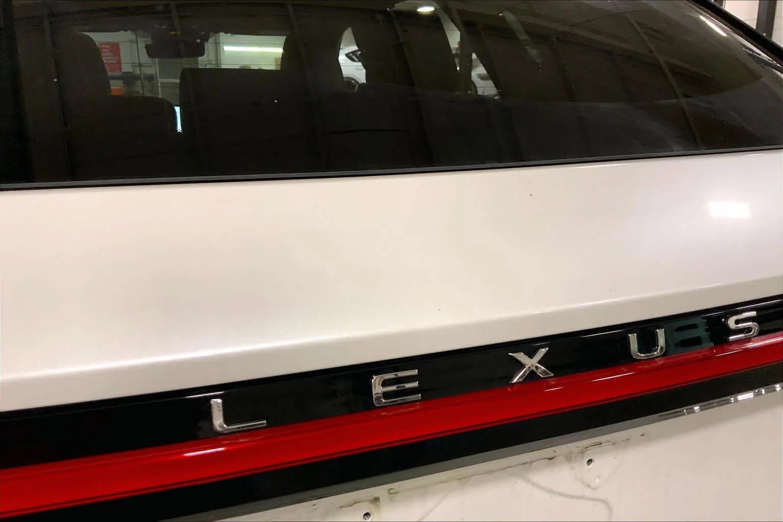 Certified Used 2025 EMINENT WHITE PEARL Lexus Luxury image 31