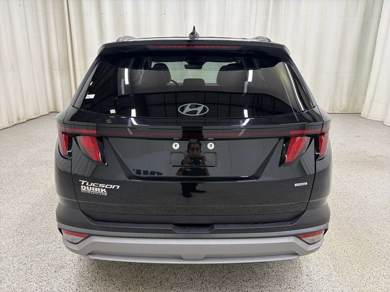 Certified Used 2025 Phantom Black Hyundai SEL image 7