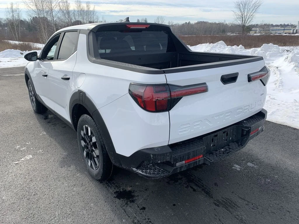 New 2026 White Hyundai SE image 6
