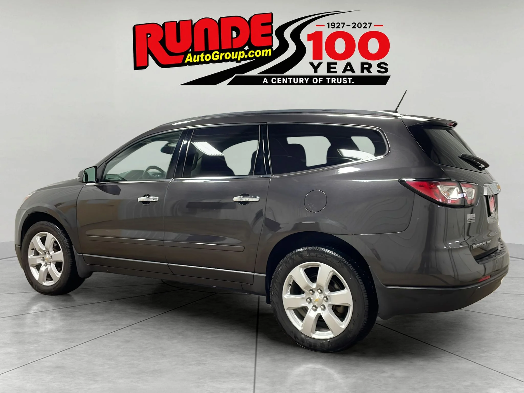 Used 2017 Tungsten Metallic Chevrolet LT image 3
