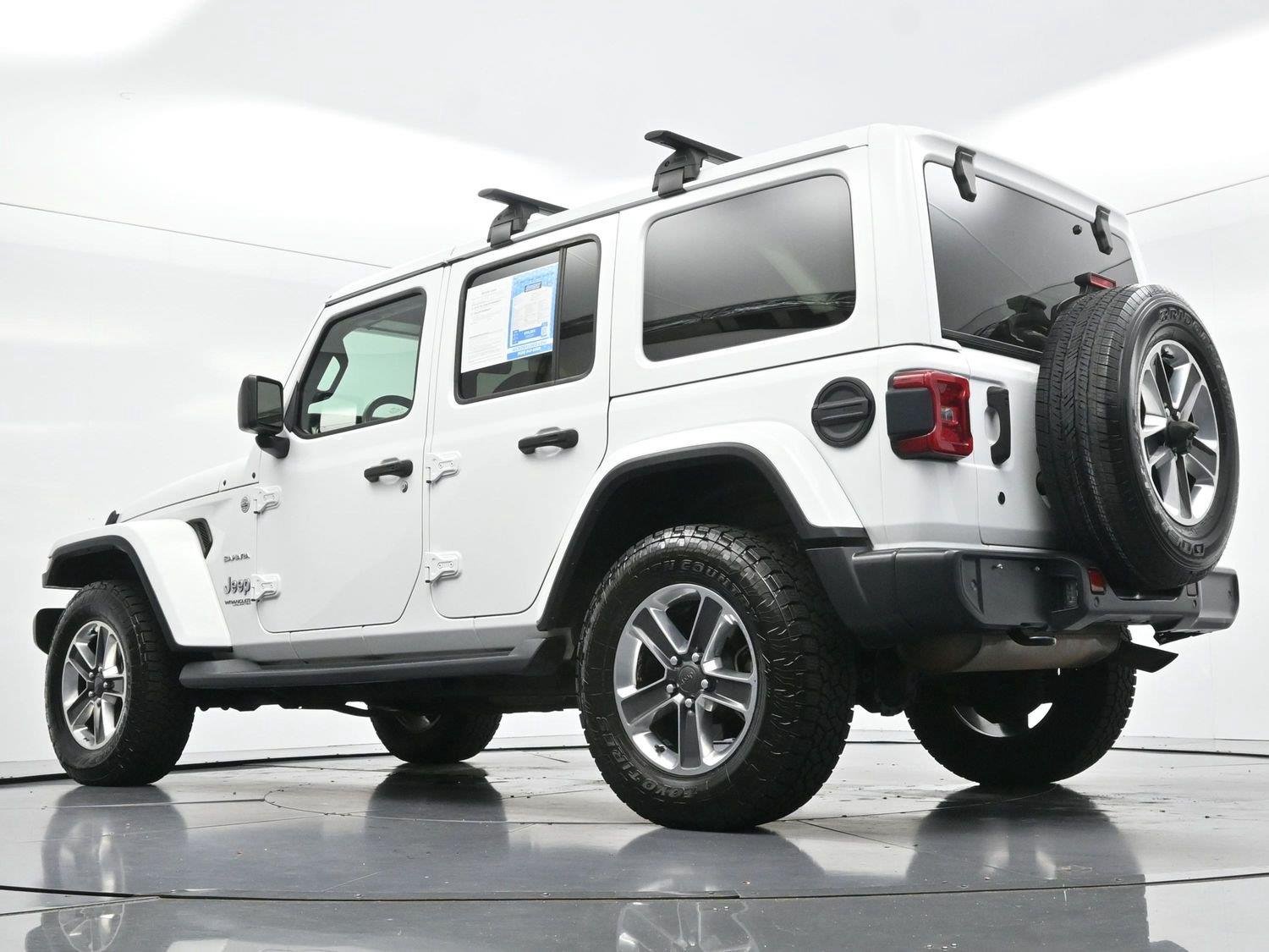Used 2019 Bright White Clearcoat Jeep Sahara image 43