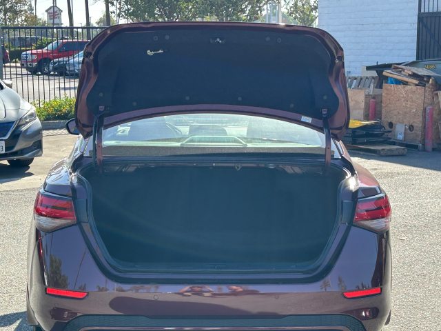 Used 2025  Nissan SV image 8