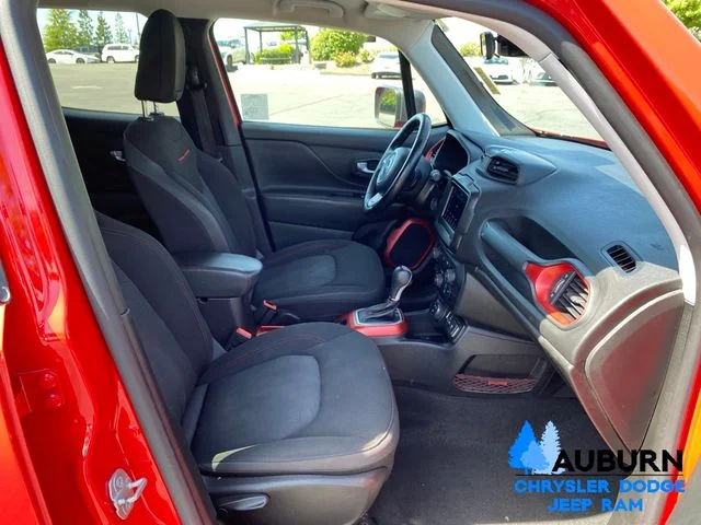 Used 2020 Red Jeep Trailhawk image 12