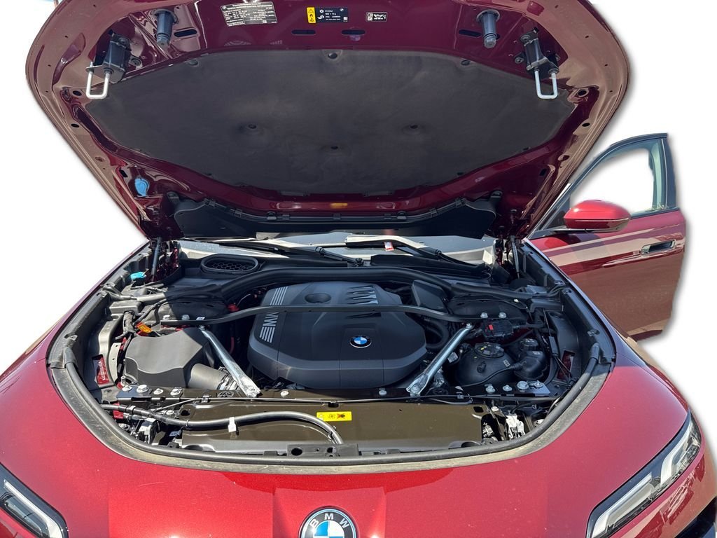 2025 BMW 7 Series 750e - Photo 11