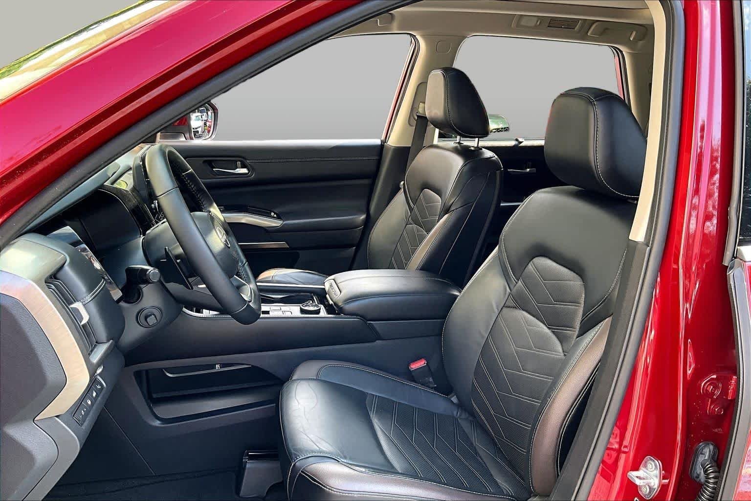 2023 Nissan Pathfinder Platinum - Photo 16
