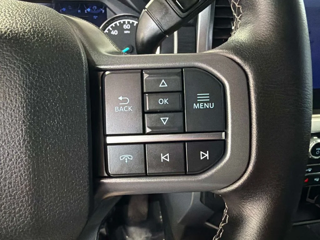 Used 2023 Oxford White Ford XLT image 28