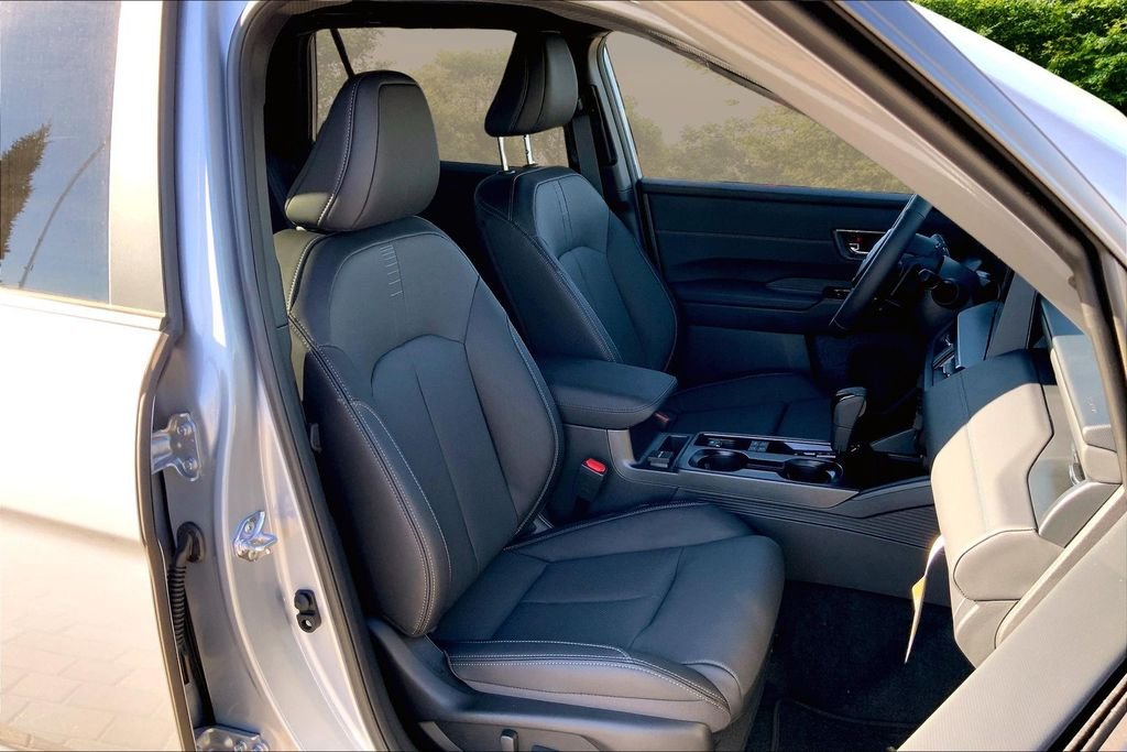 New 2026 ICE SILVER METALLIC Subaru Touring XT image 10