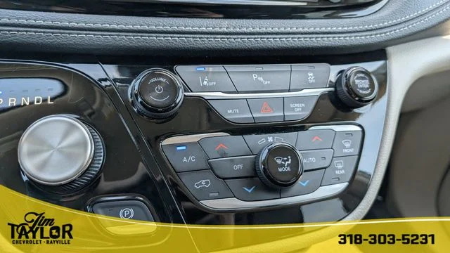 2023 Chrysler Pacifica Hybrid Touring L - Photo 20