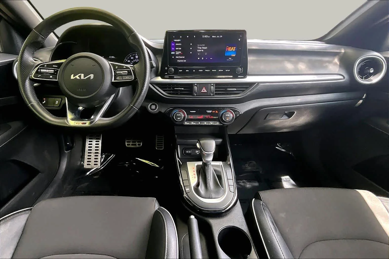 Used 2023 Aurora Black Kia GT-Line image 15