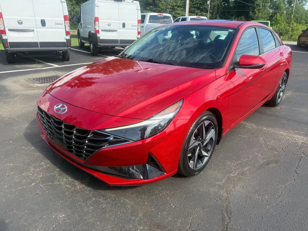 Used 2023 Red Hyundai Limited image 8