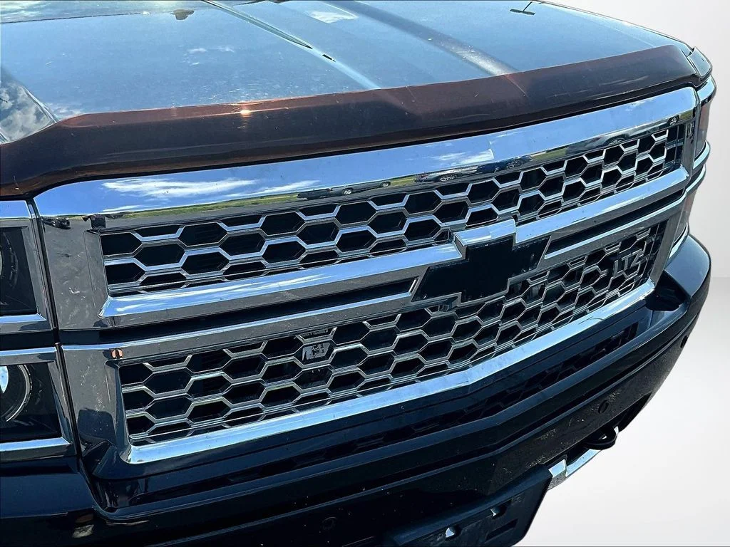 Used 2015 Black Chevrolet LTZ image 27