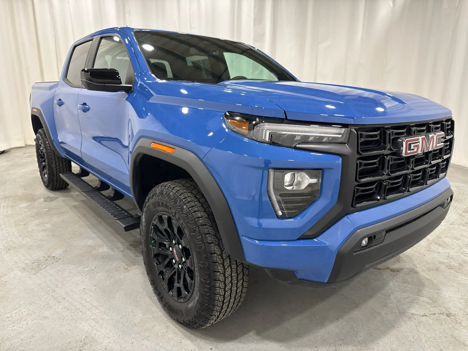Certified Used 2026 Rapids Metallic GMC Elevation image 7