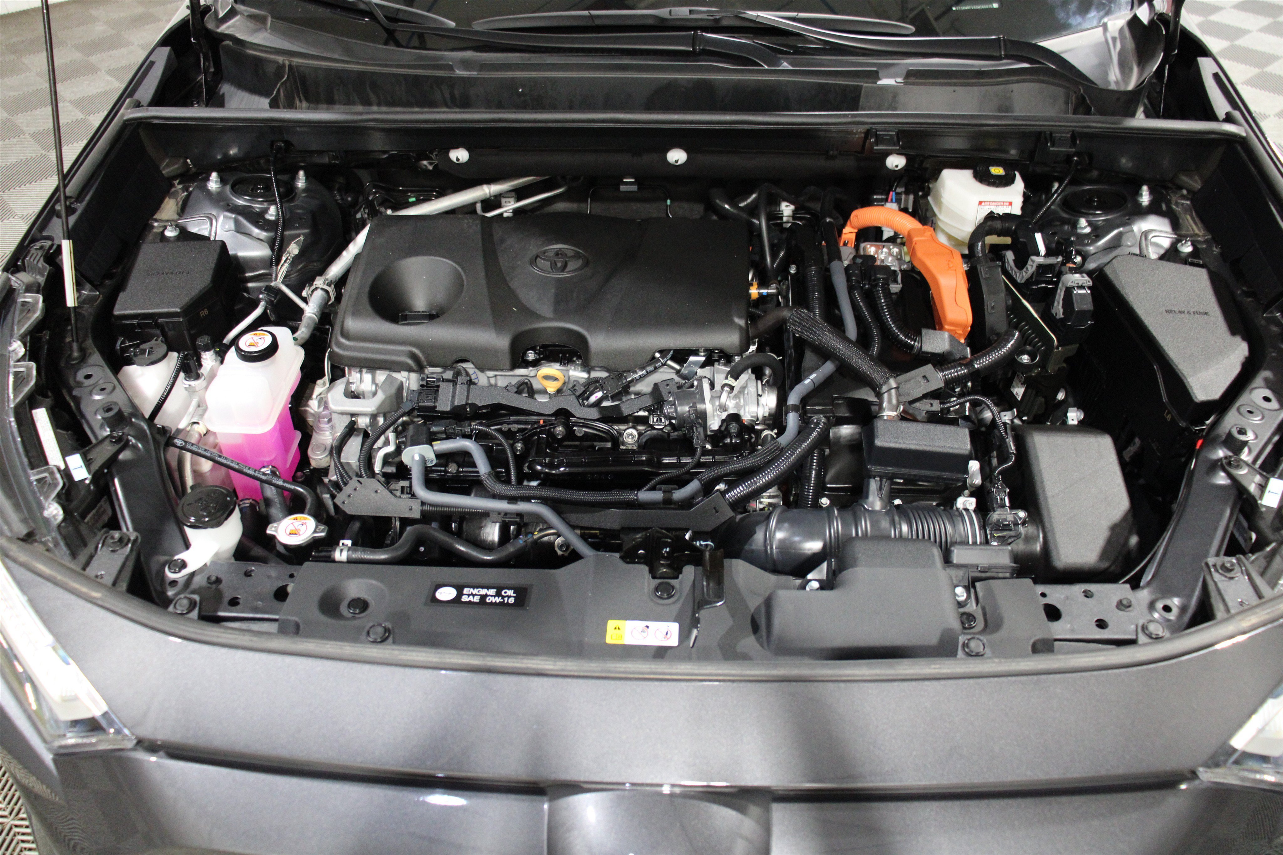 Used 2025 Magnetic Gray Metallic Toyota Hybrid XLE image 38