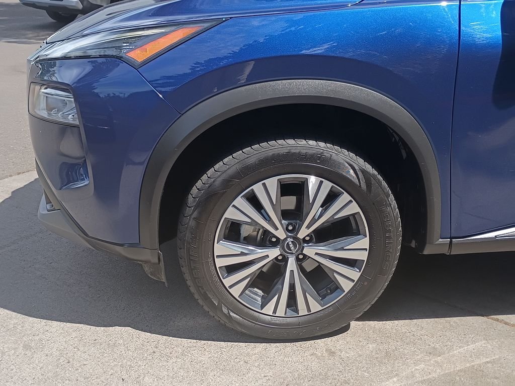 Used 2023 Caspian Blue Metallic Nissan SV image 8