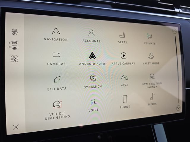 New 2026 British Racing Green LAND ROVER Dynamic SE image 16