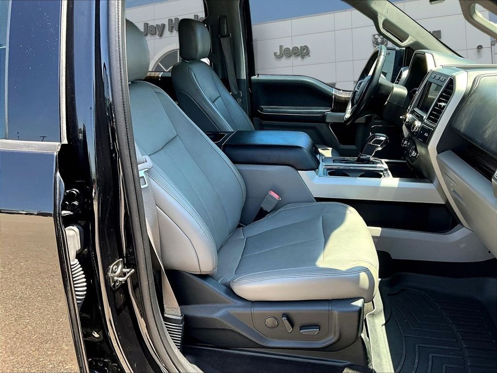 Used 2020 Black Ford Lariat image 31