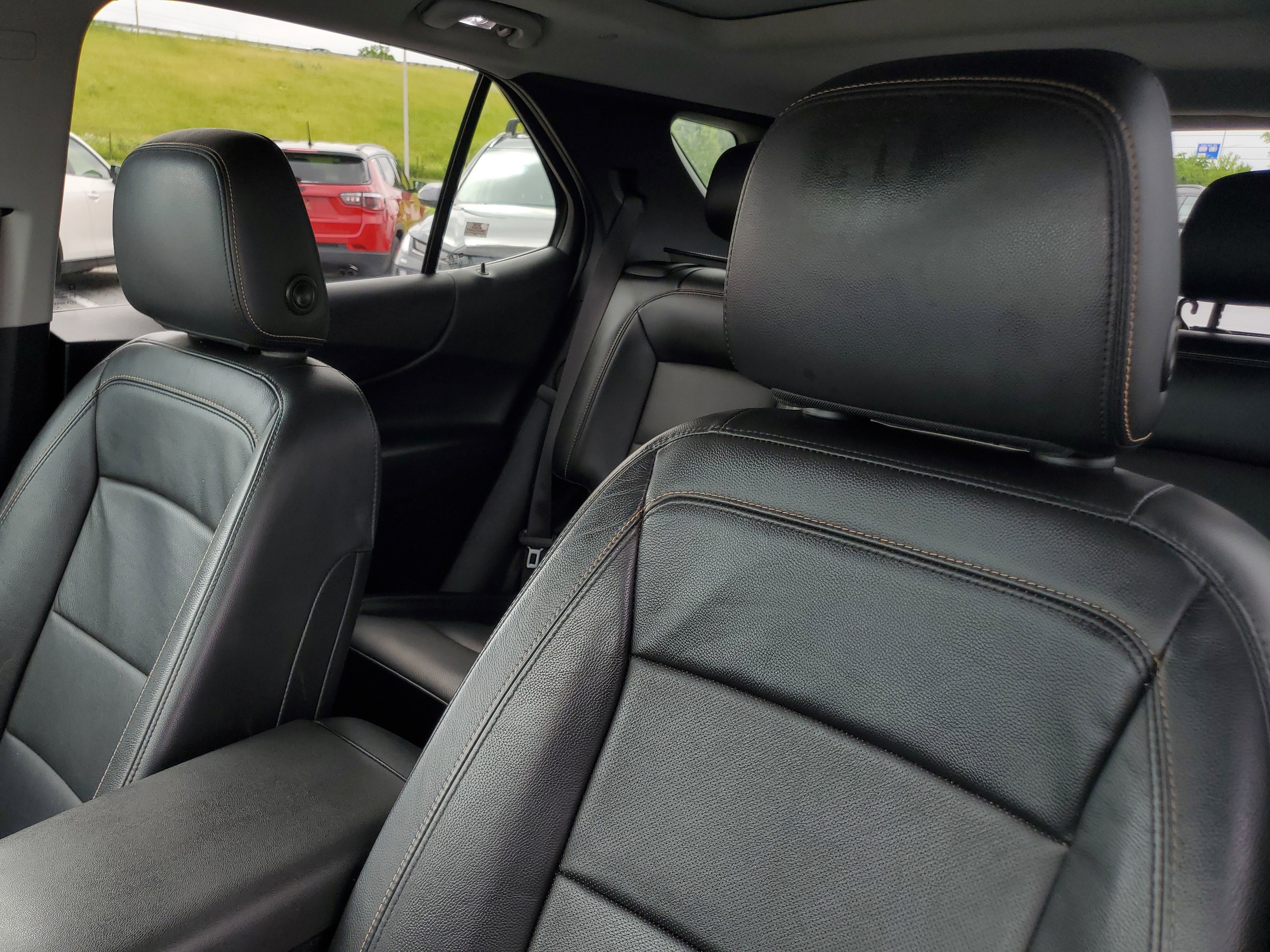Used 2020 Mosaic Black Metallic Chevrolet LT image 18