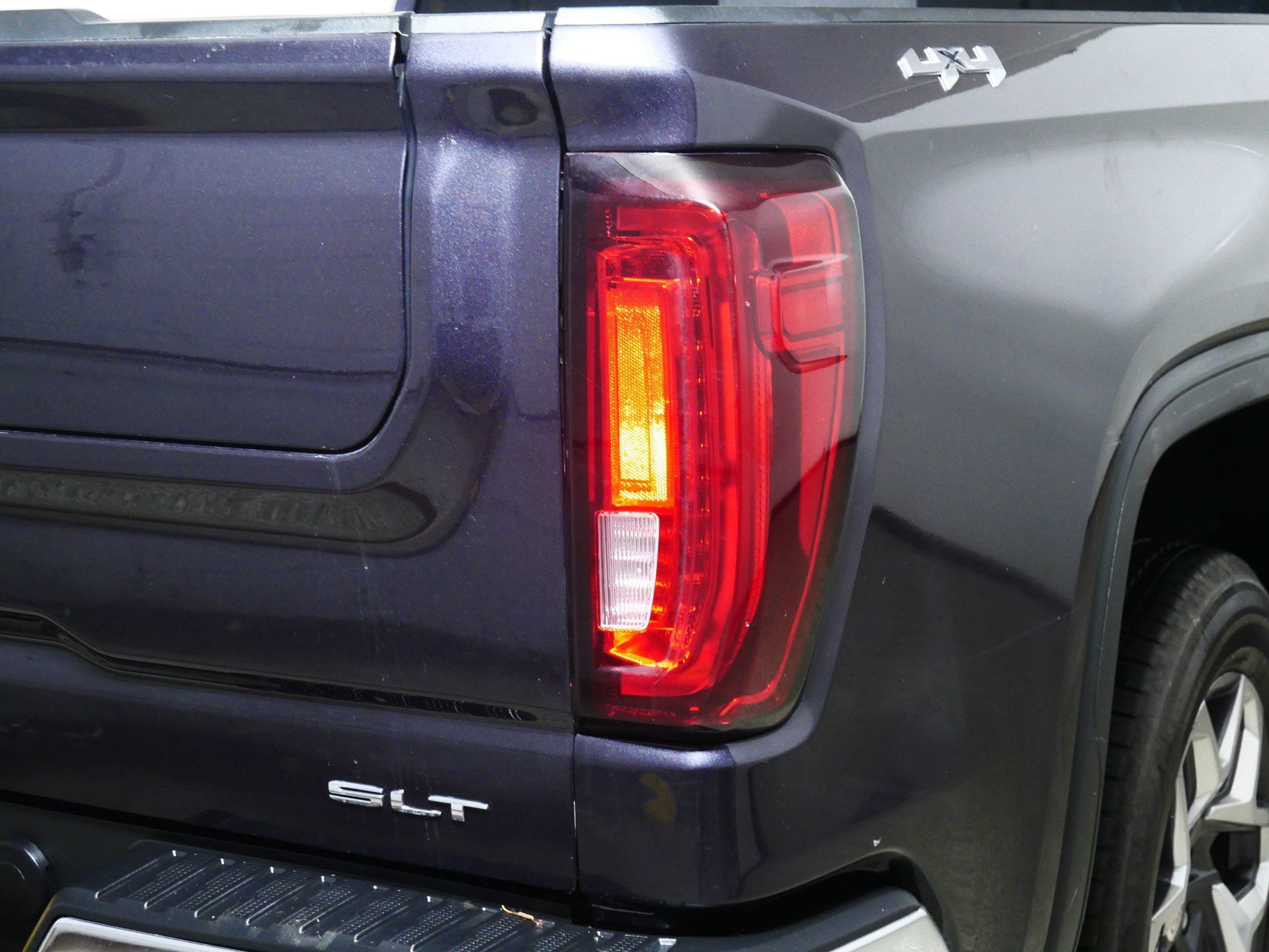 Used 2023 Titanium Rush Metallic GMC SLT image 17