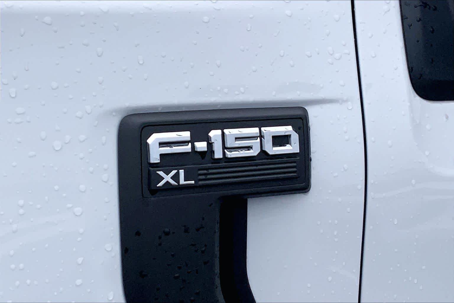 New 2026 Oxford White Ford XL image 14