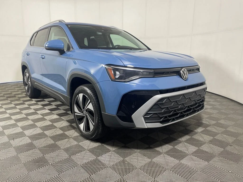 New 2026 Blue Volkswagen 1.5T SE image 2