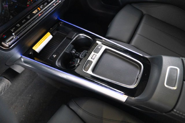 New 2026 Polar White Mercedes-Benz GLA 250 image 23
