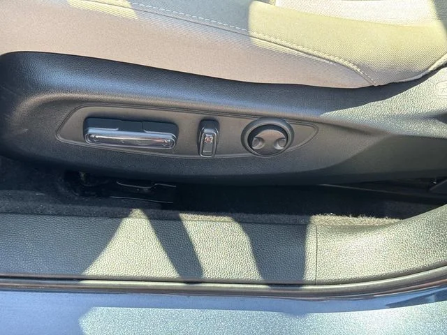Used 2024  Honda EX image 27