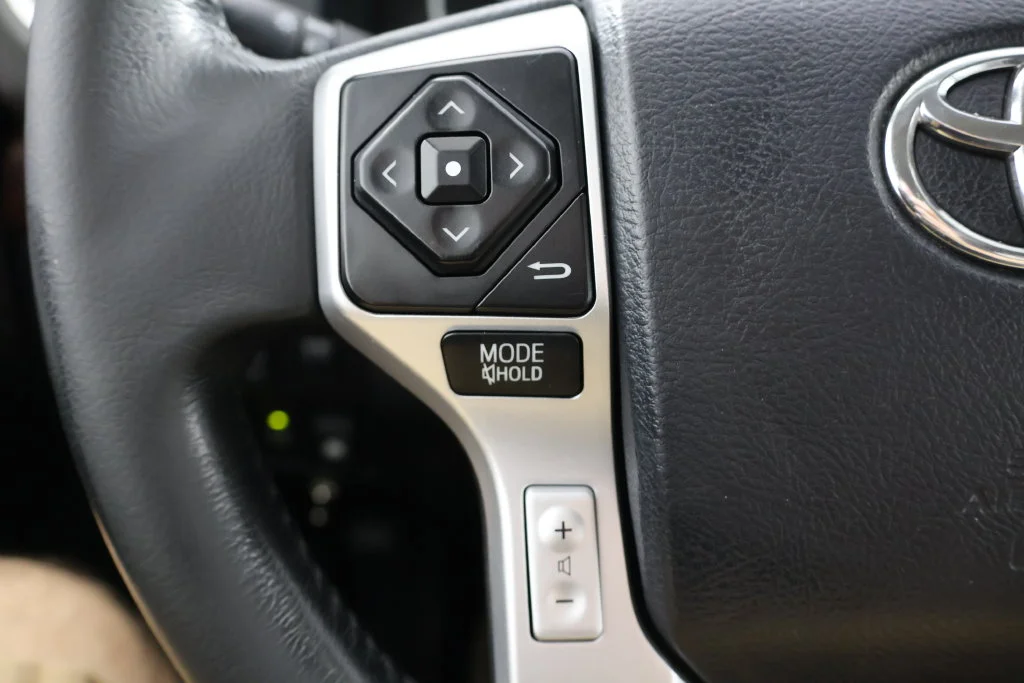 Used 2017 Barcelona Red Metallic Toyota Limited image 11