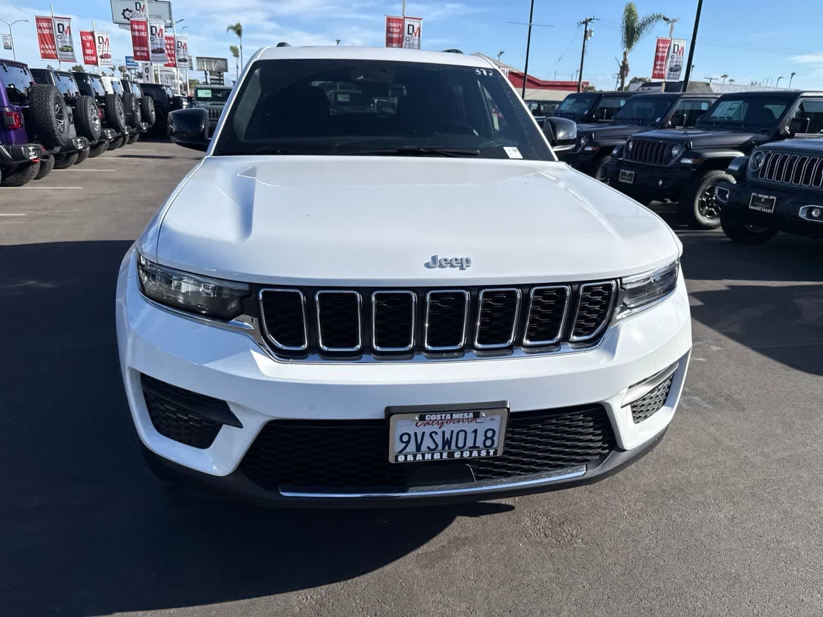 Used 2025 Bright White Clearcoat Jeep Laredo X image 6