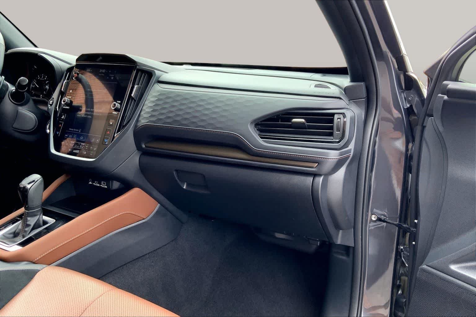 Used 2025 Magnetite Gray Metallic Subaru Touring image 19