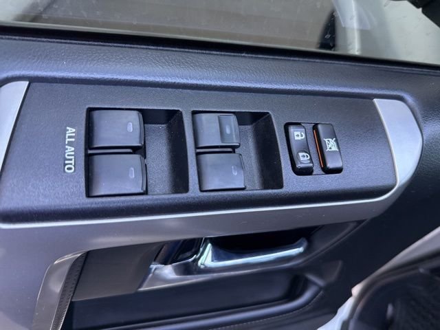 Used 2016 Classic Silver Metallic Toyota SR5 4X4 image 30