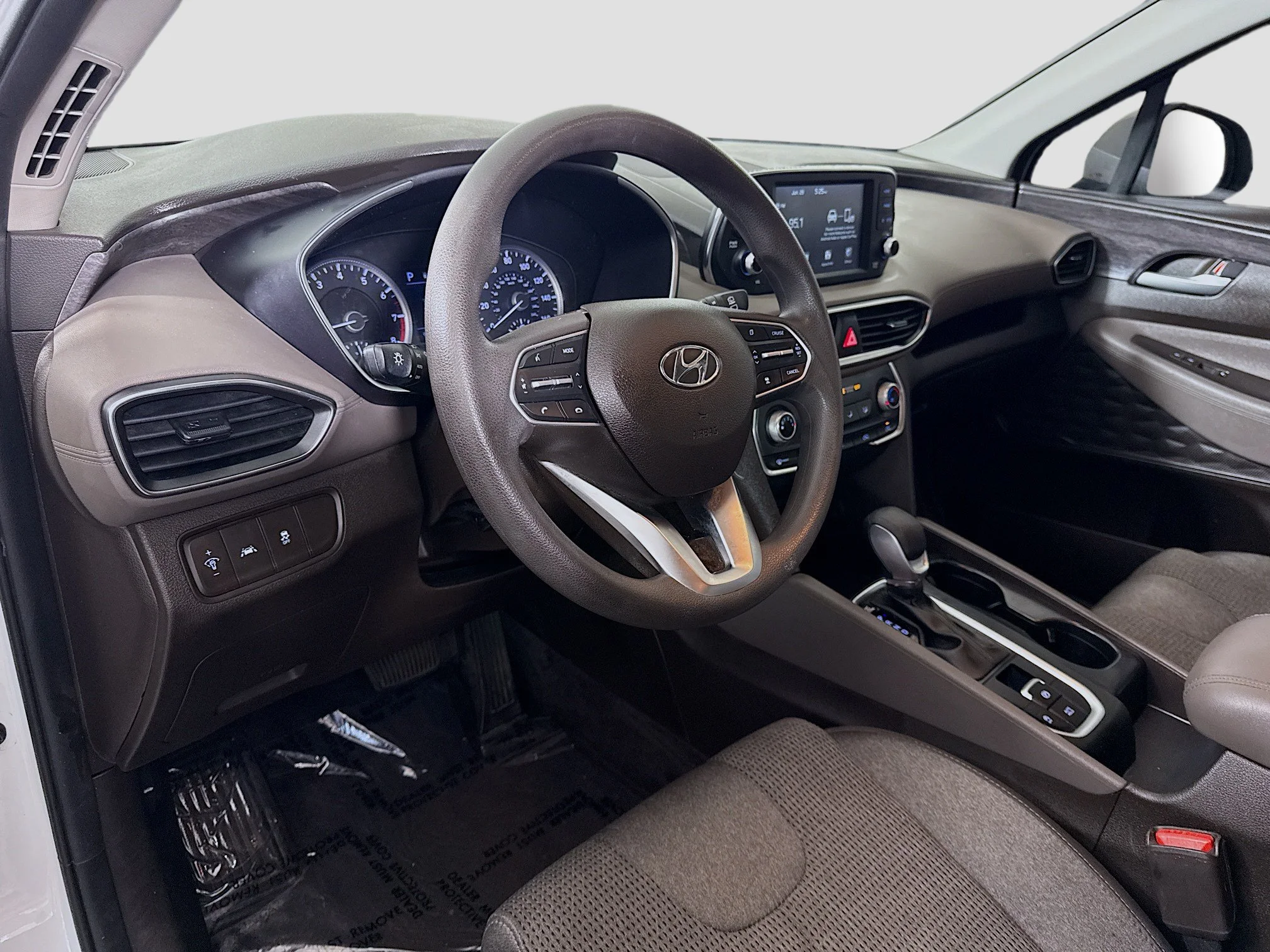 Used 2020 Quartz White Hyundai SE image 18