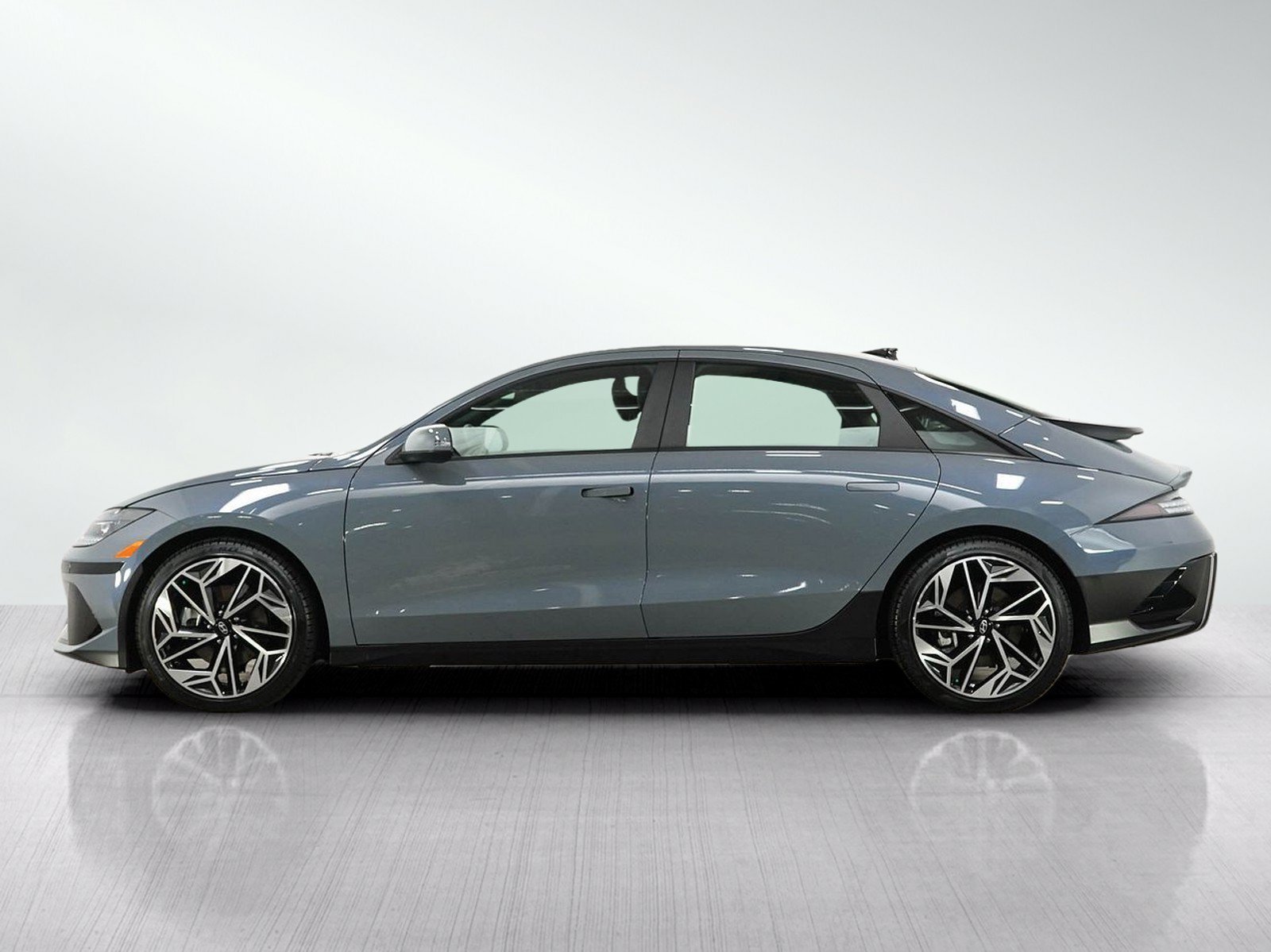 Certified Used 2024 Transmission Blue Hyundai SEL AWD image 2