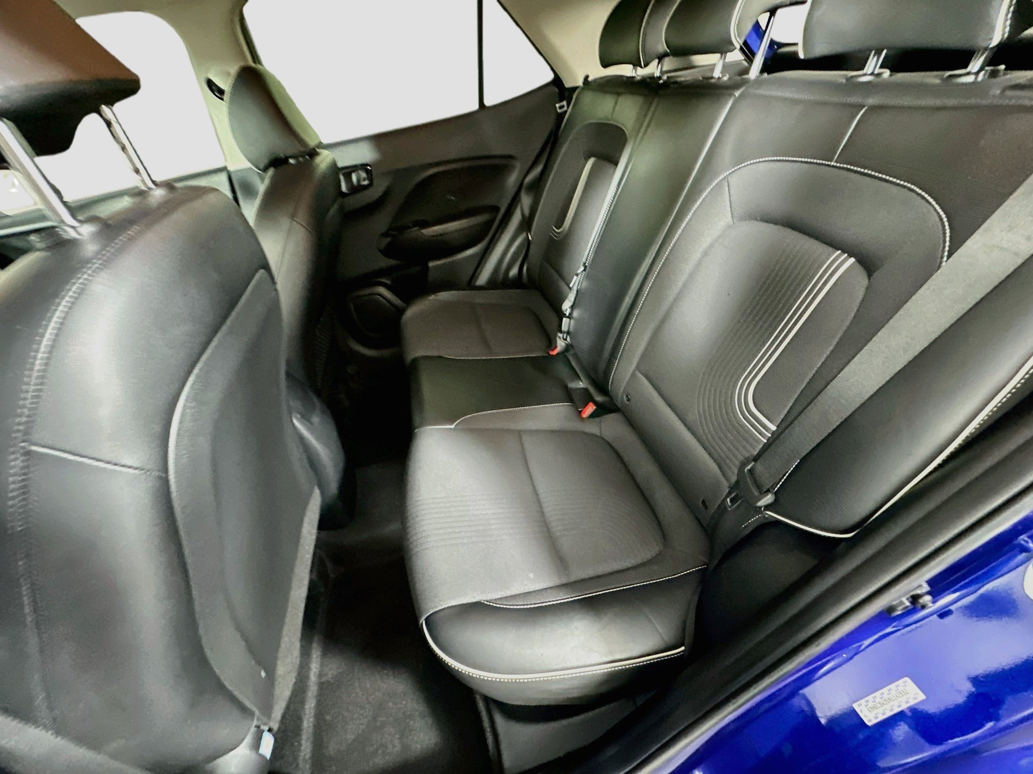 Used 2022 Intense Blue Hyundai Limited image 20